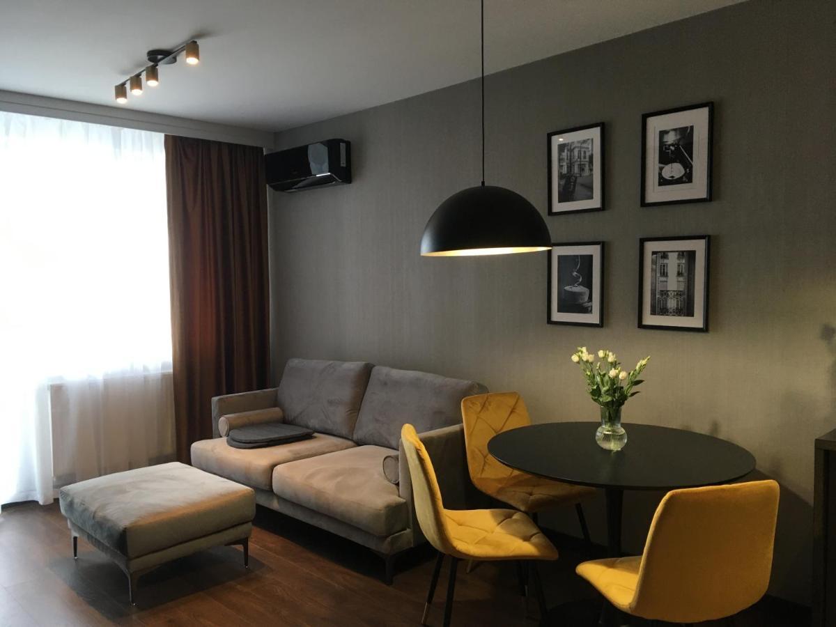 Noche Apartamenty Premium Biała Podlaska Esterno foto
